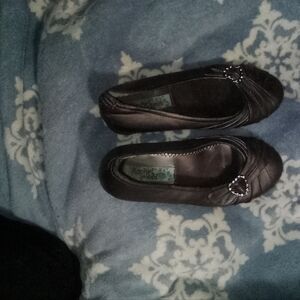 Rachel's Shoes Elegant Bronze Loafers with Pleated Detail Girls Size 4.5